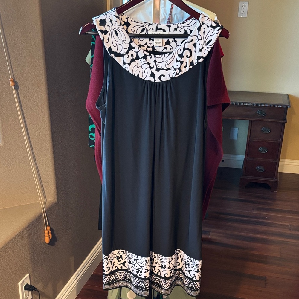 White House Black Market Black and White Mini Dress